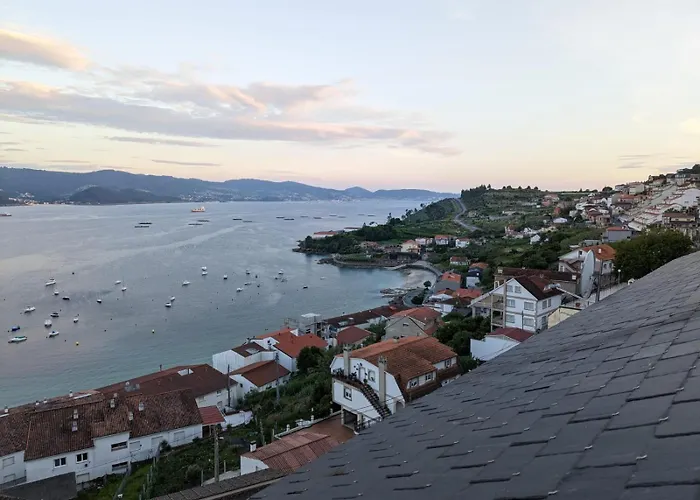 Atico Con Vistas En * Raxo