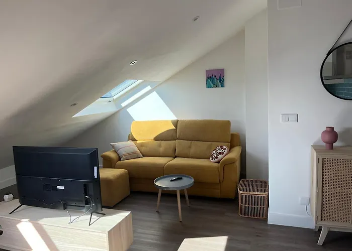 Atico Con Vistas En * Raxo